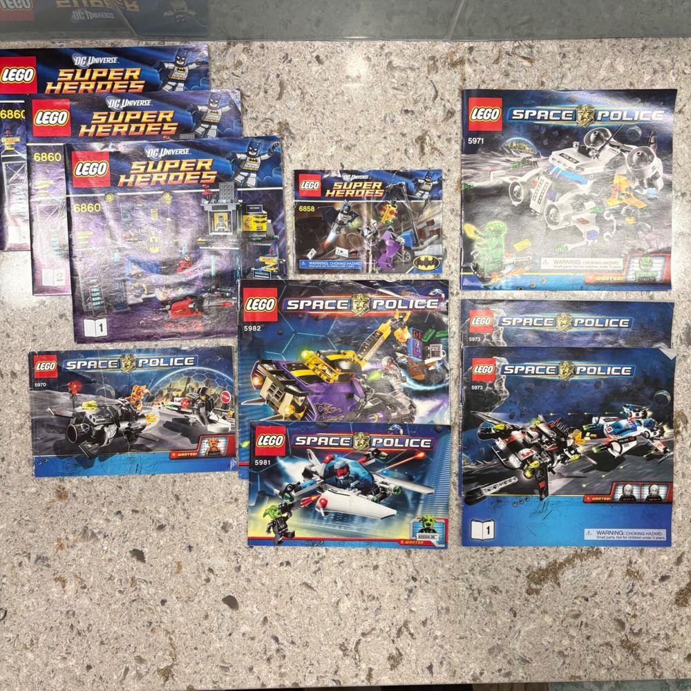 LEGO Instruction‎ Manual Lot DC Super Heroes Batman, Space Police